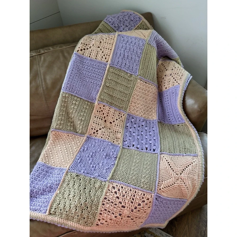 Granny Square Hand Crochet‎ Blanket 60x70 Gorgeous Soft Yarn Pink Lavender Tan